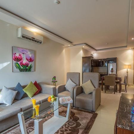 Al Muhaidb Jarir - Al Malaz Riyadh Exteriör bild