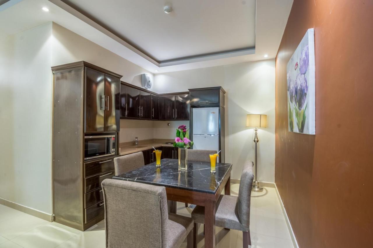 Al Muhaidb Jarir - Al Malaz Riyadh Exteriör bild